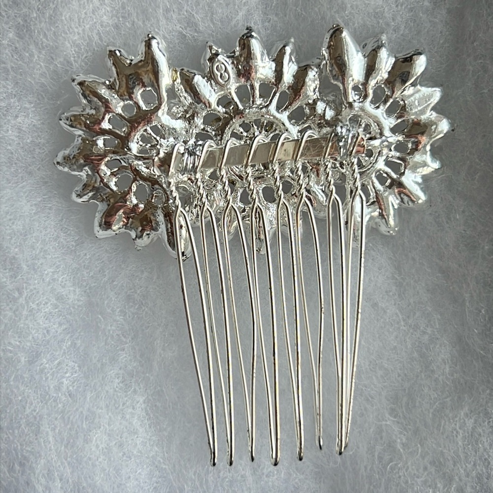 Silver Crystal Hair Comb - Picture 3 of 4
